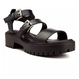 Sugar buckle VEGAN sandal 9.5